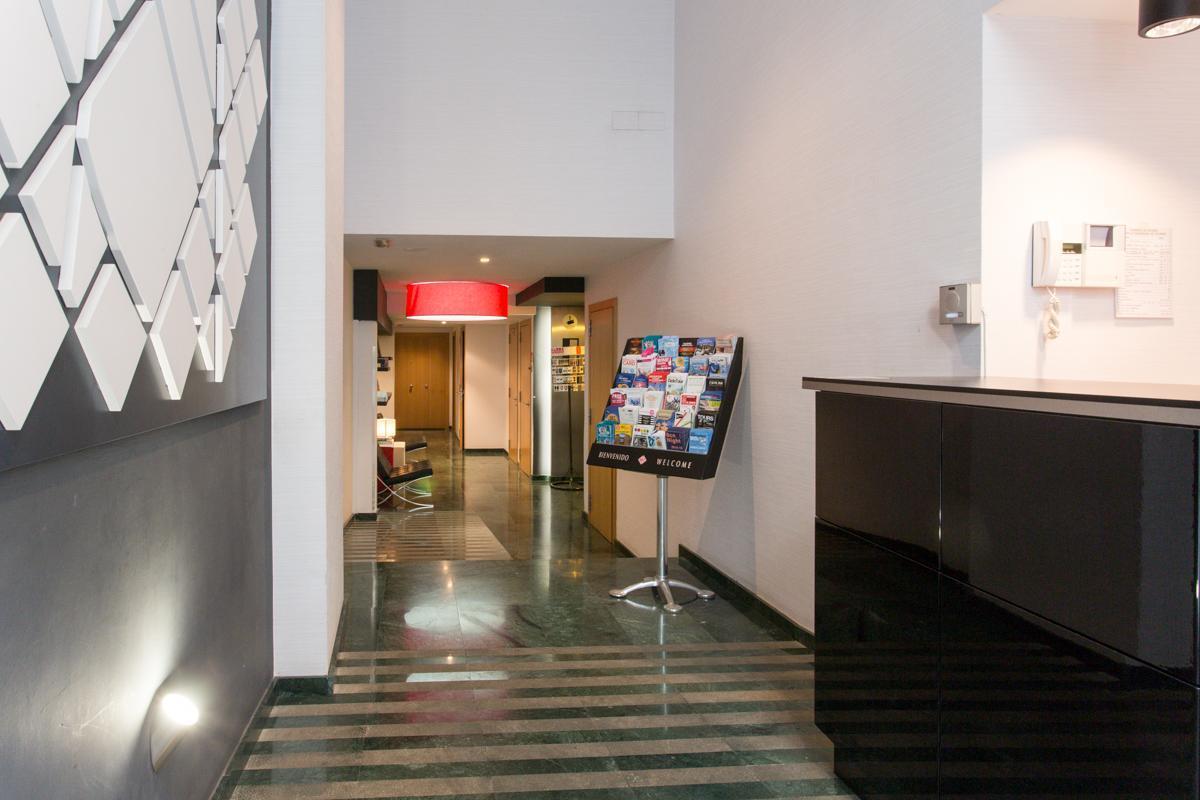 Ainb Sagrada Familia Apartments Βαρκελώνη Εξωτερικό φωτογραφία