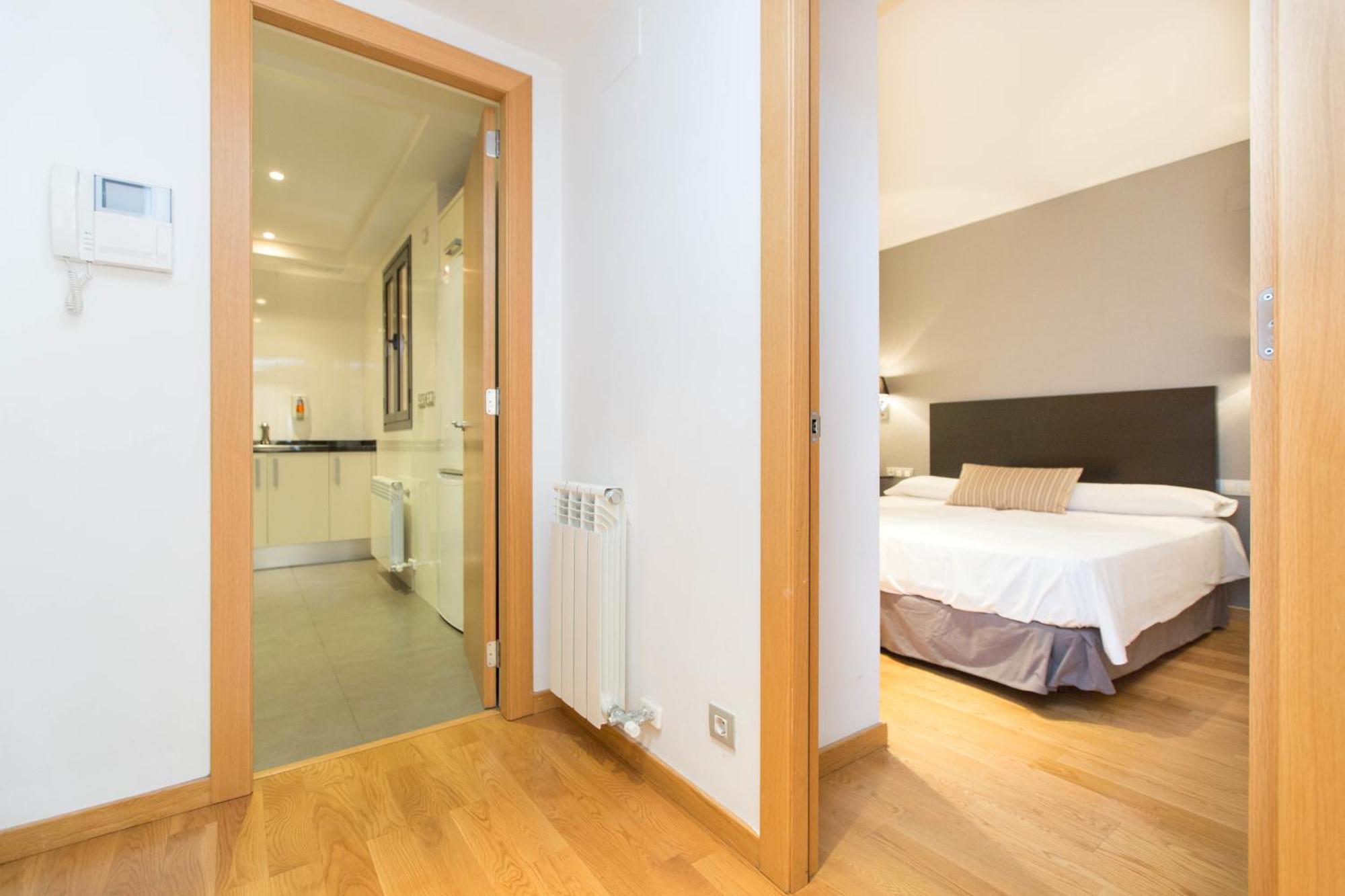 Ainb Sagrada Familia Apartments Βαρκελώνη Δωμάτιο φωτογραφία